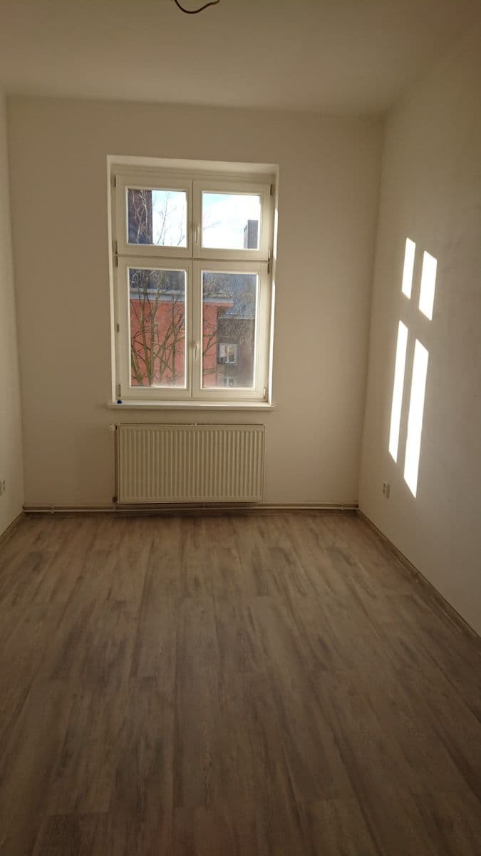 Pronájem bytu 3+1 86 m², Verdunská, Ostrava, Moravskoslezský kraj Pronájem bytu 3+1 86 m², Verdunská, Ostrava, Moravskoslezský kraj