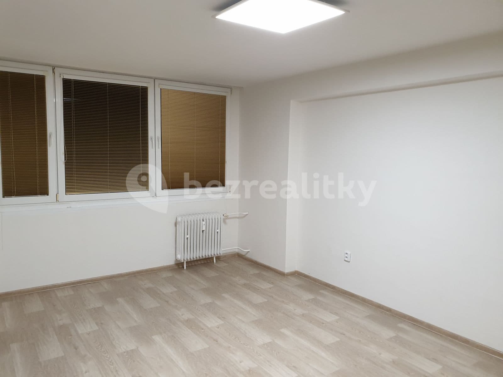 Pronájem bytu 2+1 64 m², Pezinská, Mladá Boleslav, Středočeský kraj Pronájem bytu 2+1 64 m², Pezinská, Mladá Boleslav, Středočeský kraj