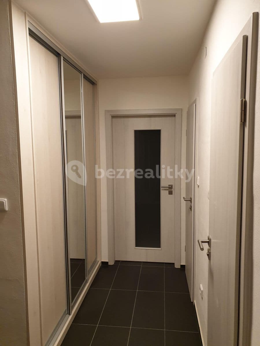 Pronájem bytu 2+1 64 m², Pezinská, Mladá Boleslav, Středočeský kraj Pronájem bytu 2+1 64 m², Pezinská, Mladá Boleslav, Středočeský kraj