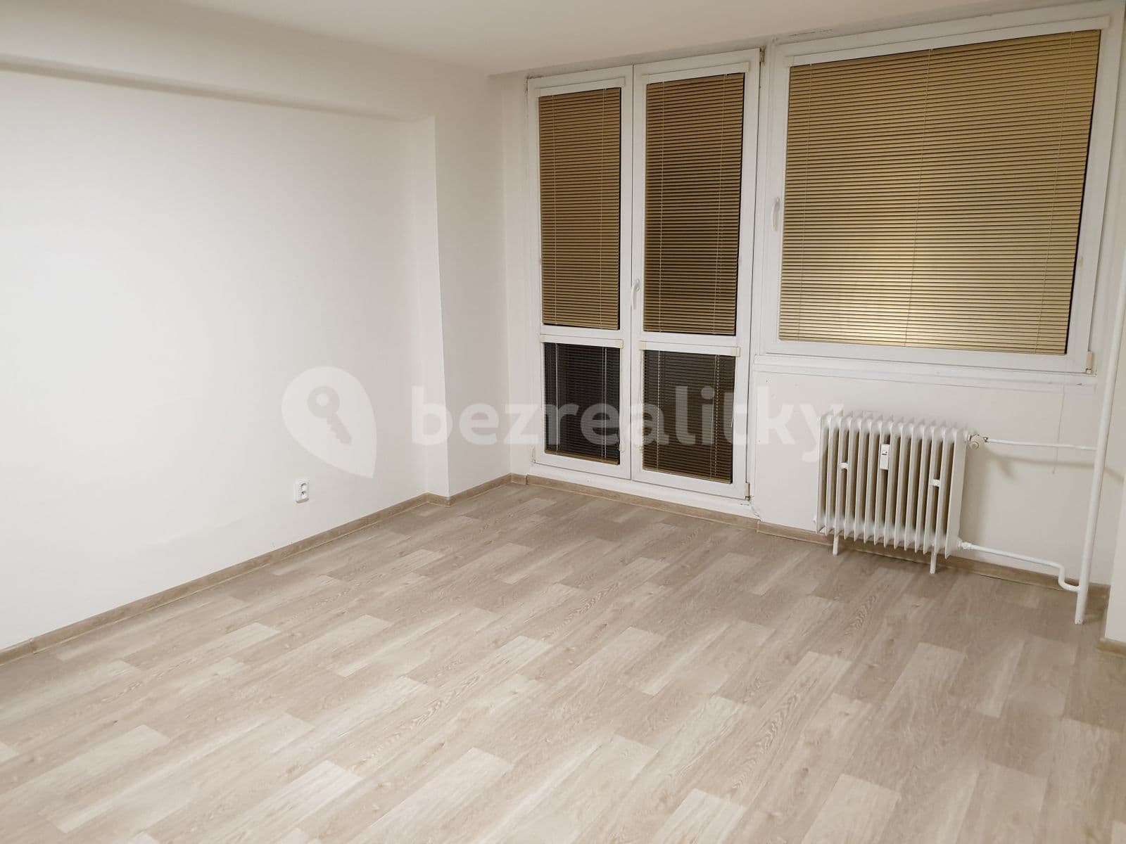 Pronájem bytu 2+1 64 m², Pezinská, Mladá Boleslav, Středočeský kraj Pronájem bytu 2+1 64 m², Pezinská, Mladá Boleslav, Středočeský kraj