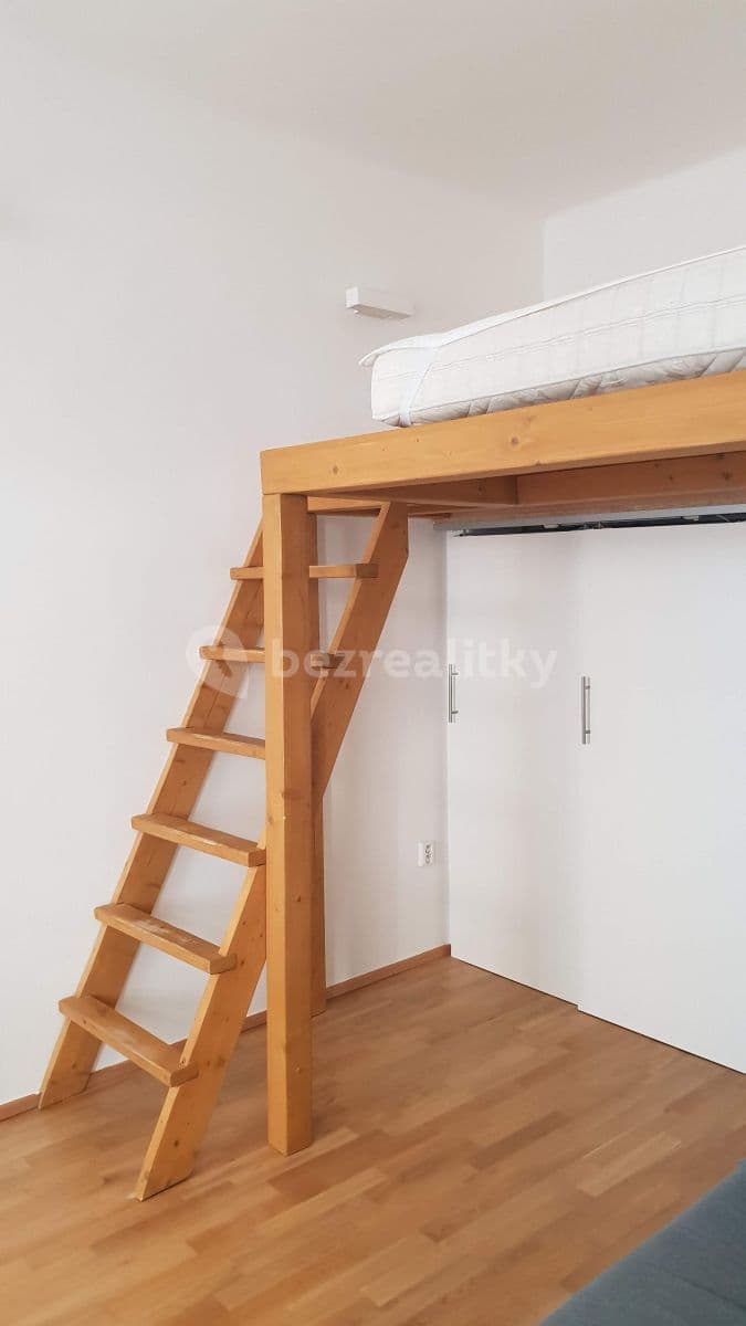 Pronájem bytu 1+kk 30 m², Turnovská, Praha, Praha Pronájem bytu 1+kk 30 m², Turnovská, Praha, Praha