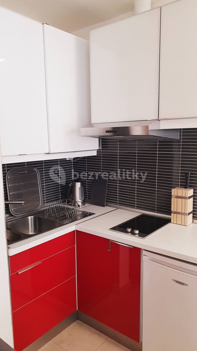 Pronájem bytu 1+kk 30 m², Turnovská, Praha, Praha Pronájem bytu 1+kk 30 m², Turnovská, Praha, Praha