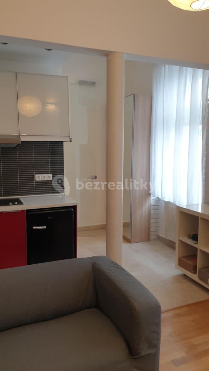 Pronájem bytu 1+kk 30 m², Turnovská, Praha, Praha Pronájem bytu 1+kk 30 m², Turnovská, Praha, Praha