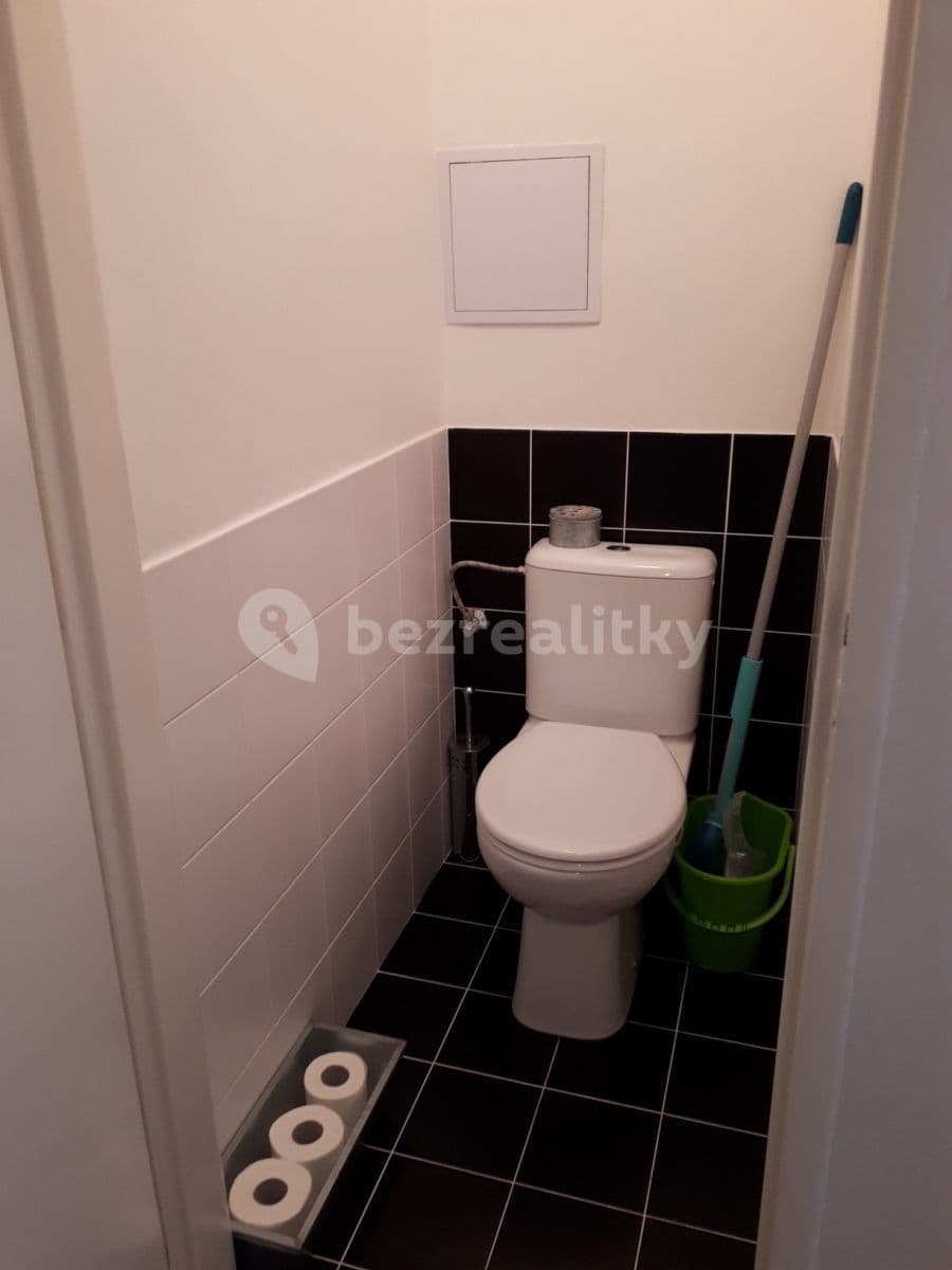 Pronájem bytu 2+1 63 m², Náměstí Jiřího z Lobkovic, Praha, Praha Pronájem bytu 2+1 63 m², Náměstí Jiřího z Lobkovic, Praha, Praha