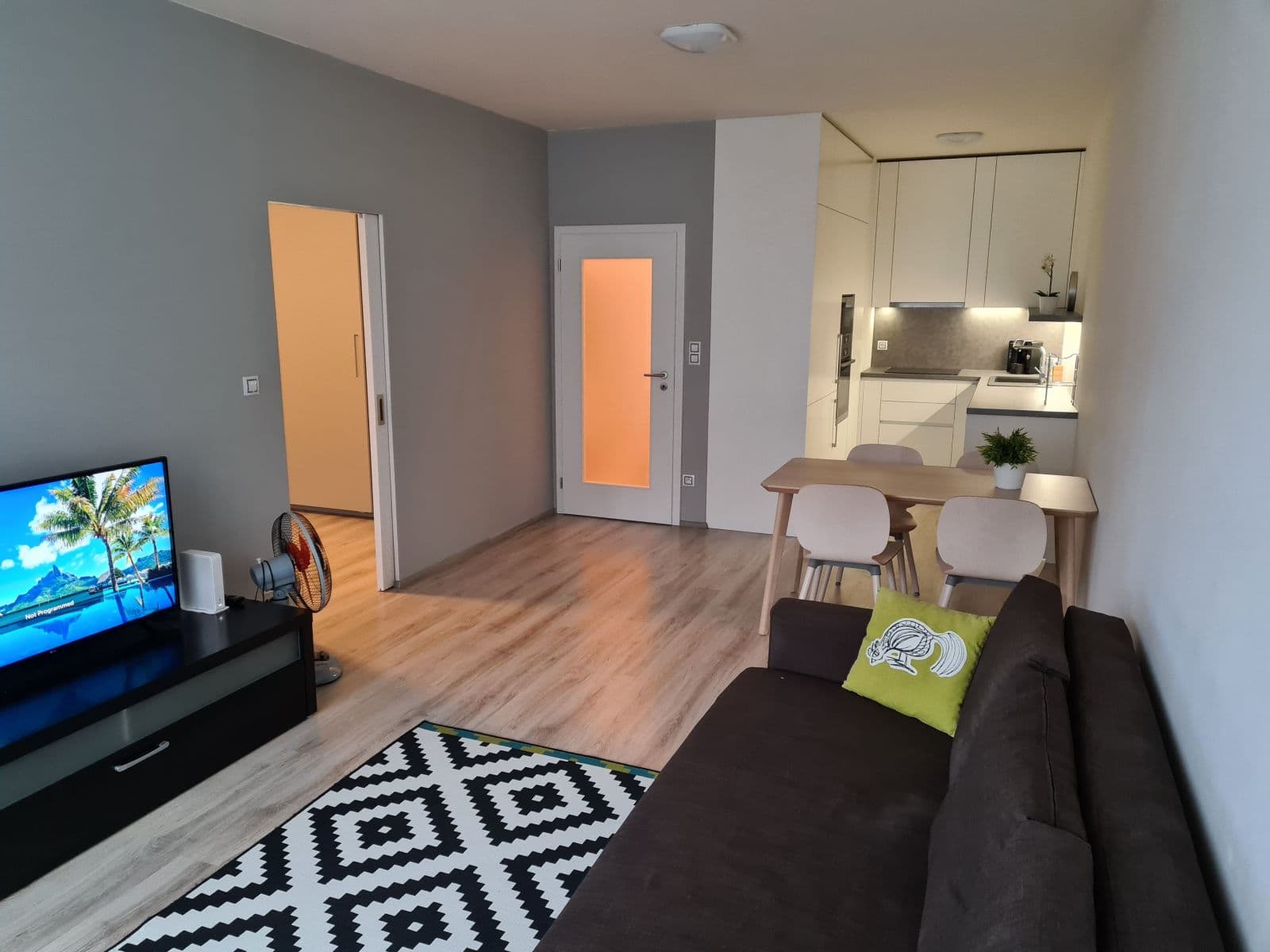 Pronájem bytu 2+kk 58 m², Pod radnicí, Praha, Praha Pronájem bytu 2+kk 58 m², Pod radnicí, Praha, Praha