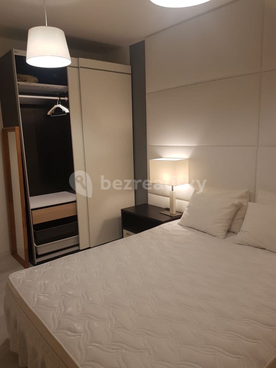 Pronájem bytu 2+kk 57 m², Pod Harfou, Praha, Praha Pronájem bytu 2+kk 57 m², Pod Harfou, Praha, Praha