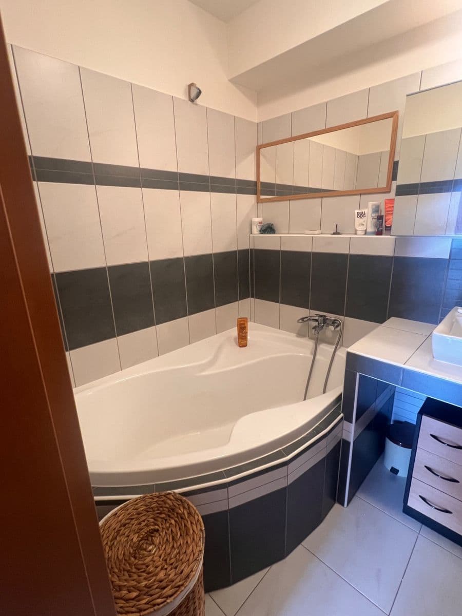 Pronájem bytu 3+kk 78 m², Sicherova, Praha, Praha Pronájem bytu 3+kk 78 m², Sicherova, Praha, Praha