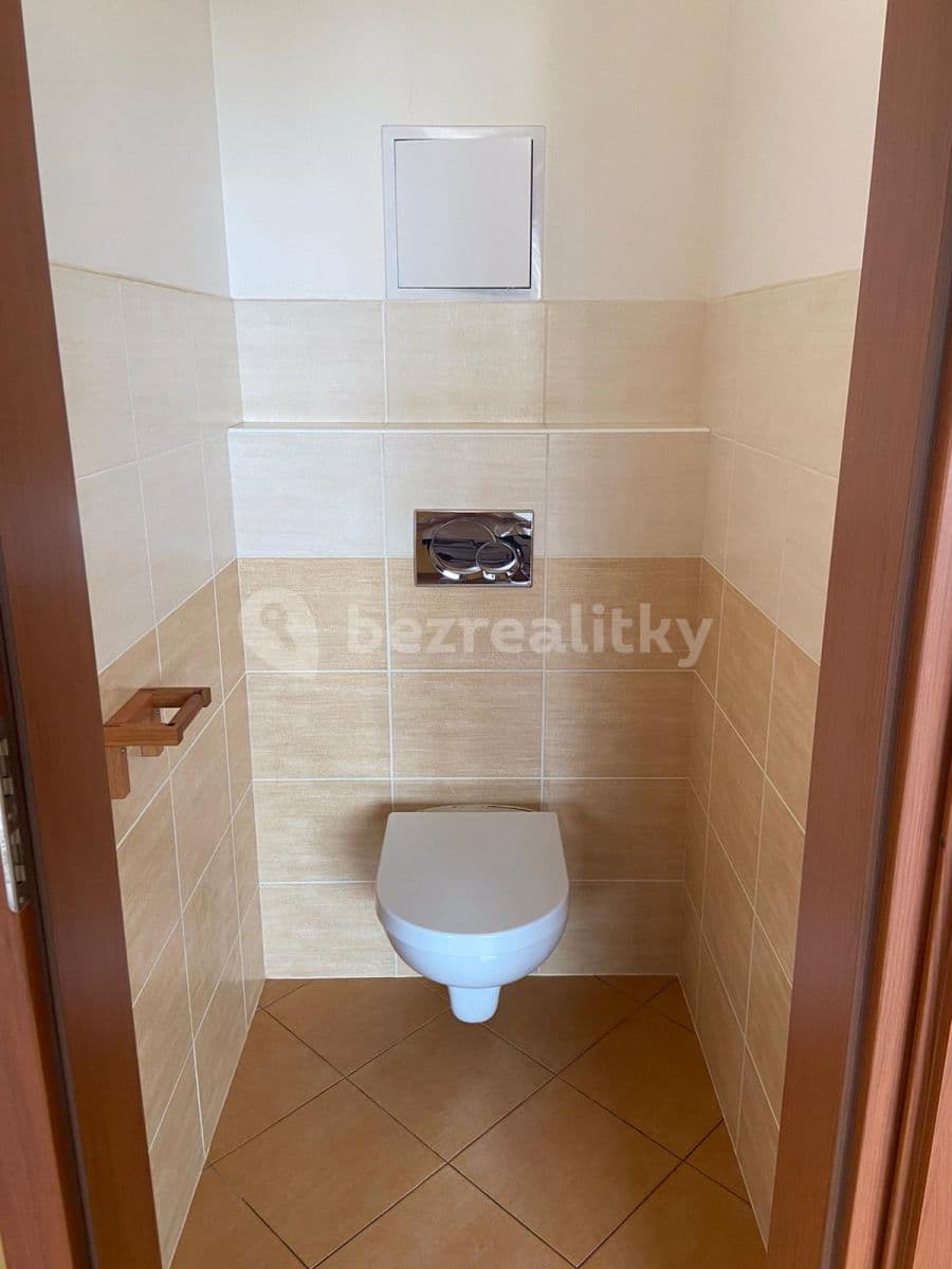 Pronájem bytu 2+kk 58 m², Laudonova, Praha, Praha Pronájem bytu 2+kk 58 m², Laudonova, Praha, Praha