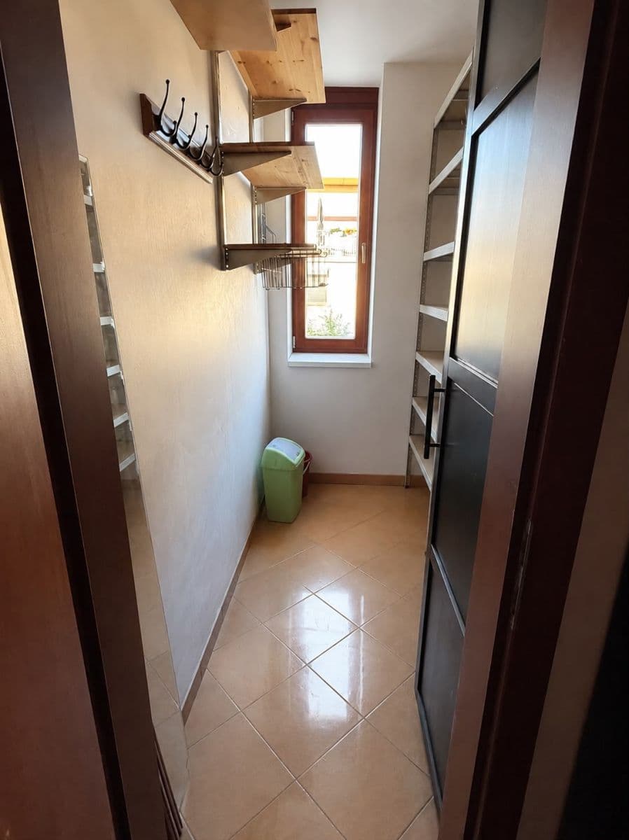 Pronájem bytu 2+kk 58 m², Laudonova, Praha, Praha Pronájem bytu 2+kk 58 m², Laudonova, Praha, Praha