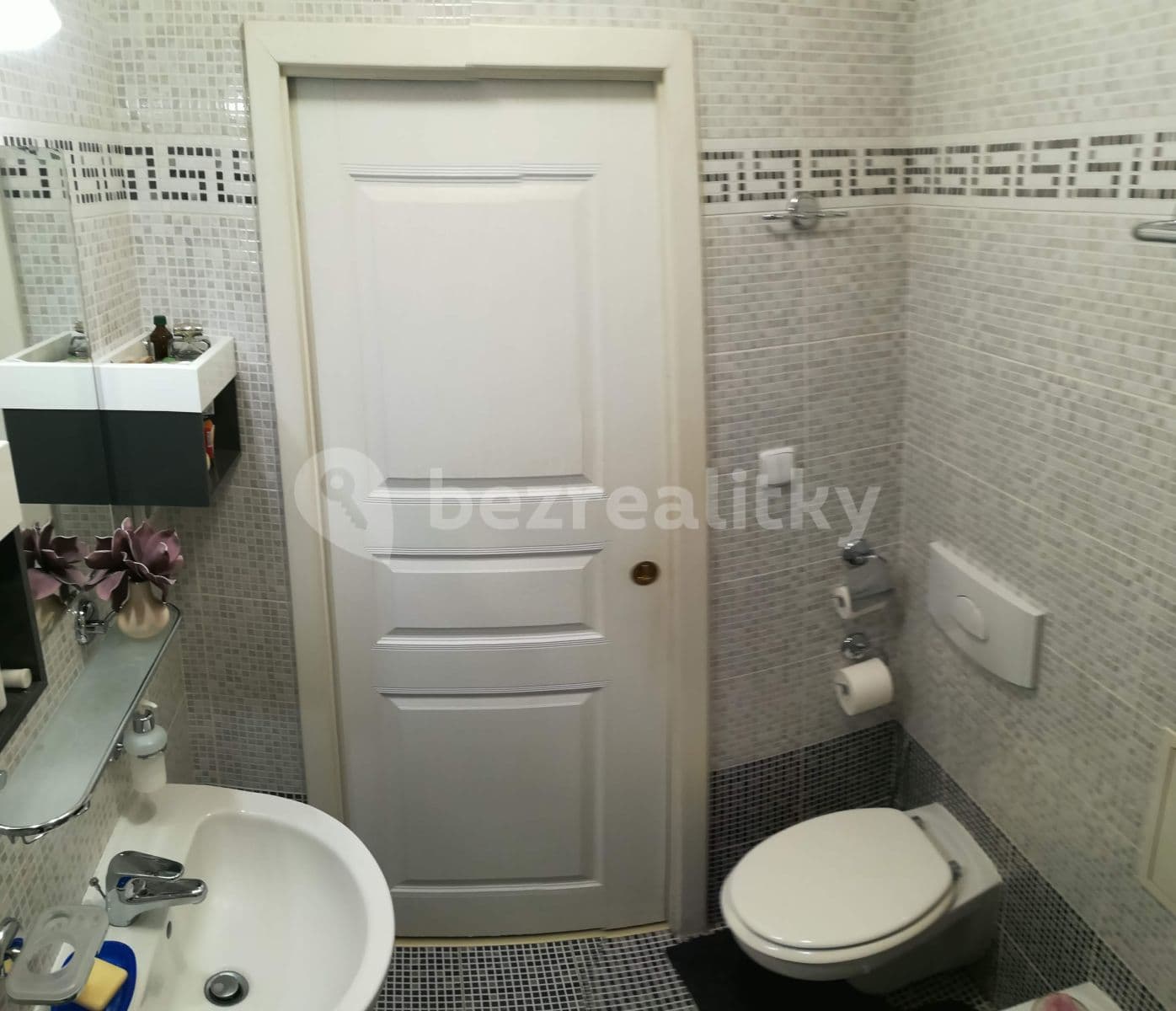 Pronájem bytu 2+kk 53 m², Arbesovo náměstí, Praha, Praha Pronájem bytu 2+kk 53 m², Arbesovo náměstí, Praha, Praha