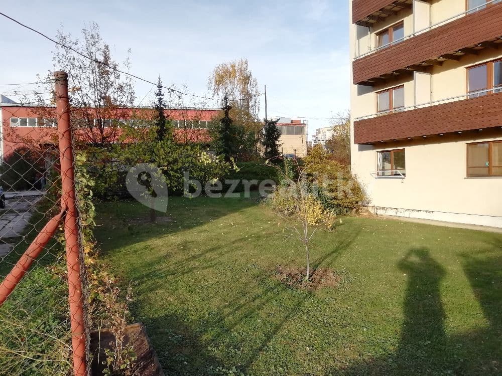 Pronájem bytu 1+kk 30 m², Švehlova, Praha, Praha Pronájem bytu 1+kk 30 m², Švehlova, Praha, Praha