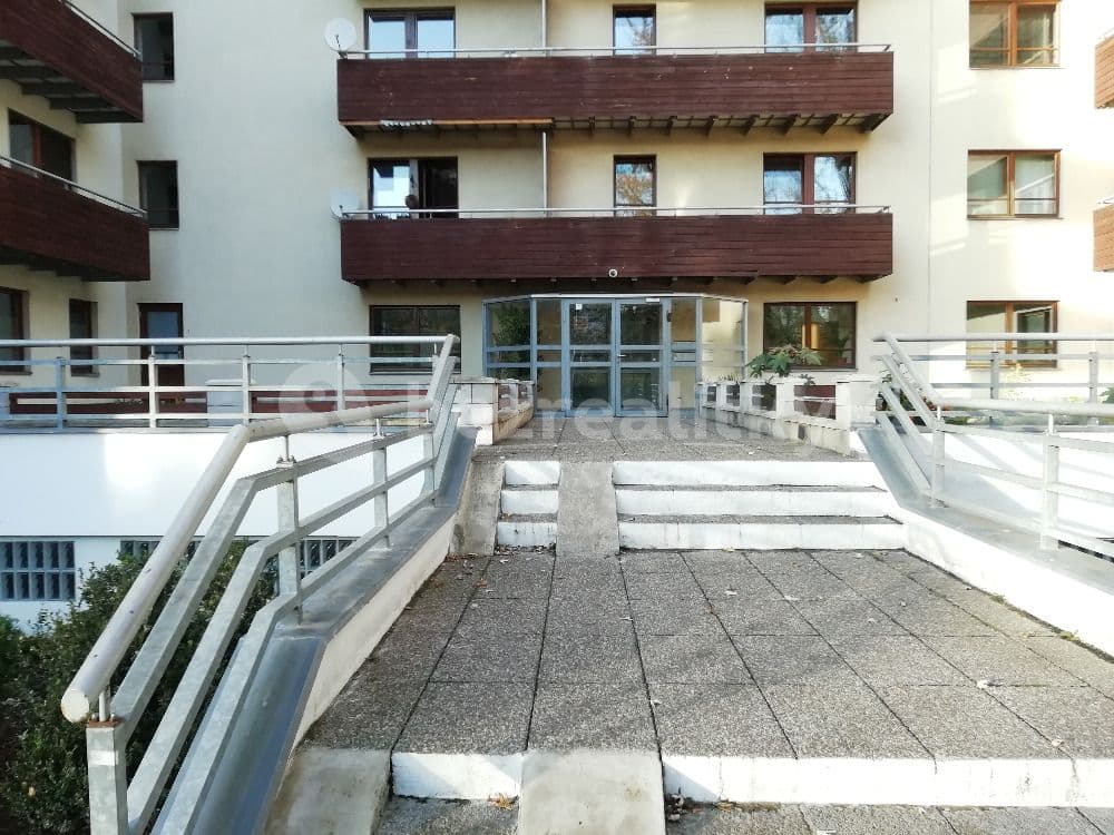 Pronájem bytu 1+kk 30 m², Švehlova, Praha, Praha Pronájem bytu 1+kk 30 m², Švehlova, Praha, Praha