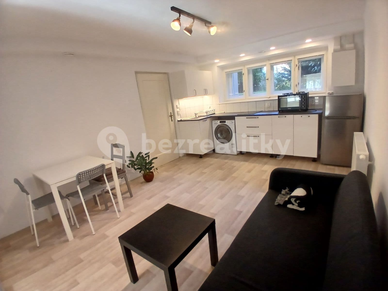 Pronájem bytu 3+kk 70 m², Čihákova, Poděbrady, Středočeský kraj Pronájem bytu 3+kk 70 m², Čihákova, Poděbrady, Středočeský kraj