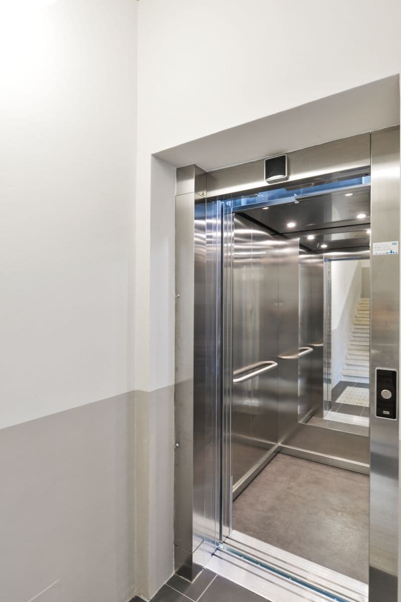 Pronájem bytu 1+kk 42 m², Krásova, Praha, Praha Pronájem bytu 1+kk 42 m², Krásova, Praha, Praha