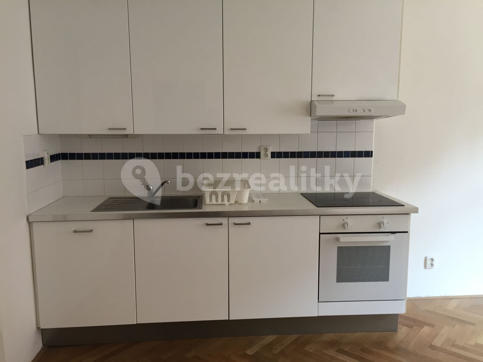 Pronájem bytu 2+kk 43 m², Starostrašnická, Praha, Praha Pronájem bytu 2+kk 43 m², Starostrašnická, Praha, Praha