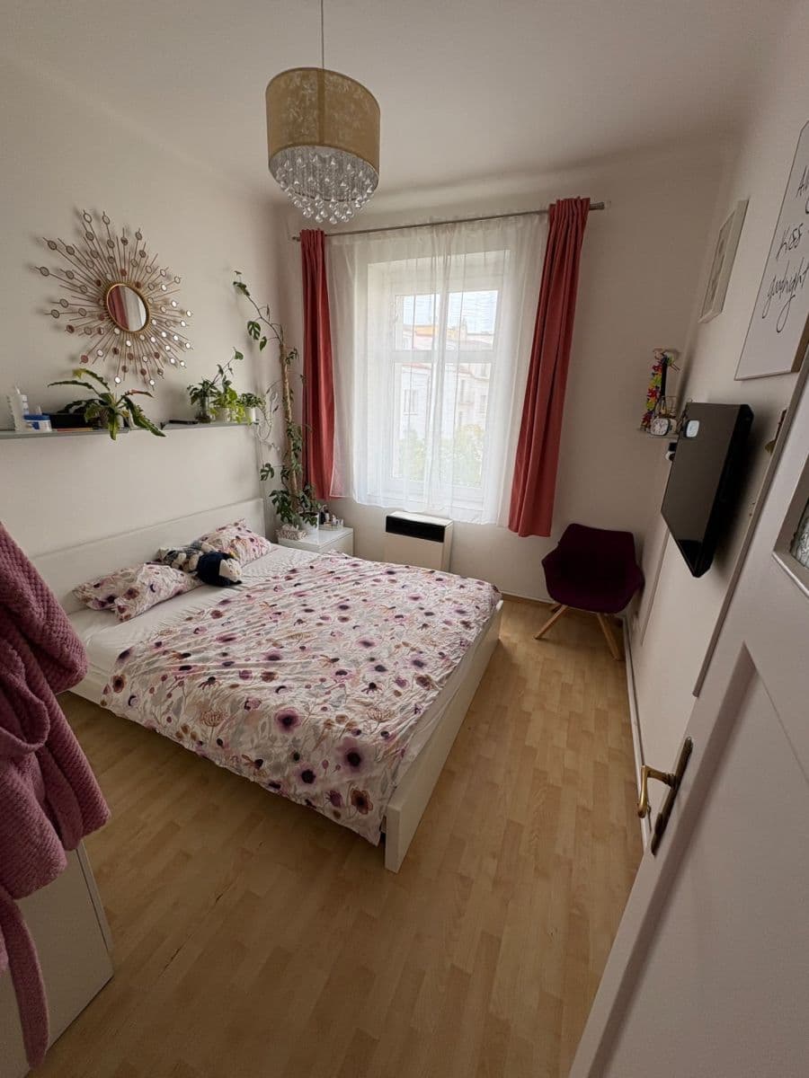 Pronájem bytu 2+kk 43 m², Starostrašnická, Praha, Praha Pronájem bytu 2+kk 43 m², Starostrašnická, Praha, Praha
