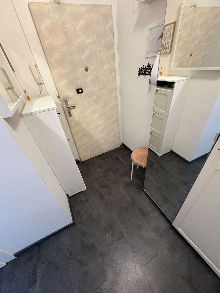 Pronájem bytu 2+kk 43 m², Starostrašnická, Praha, Praha Pronájem bytu 2+kk 43 m², Starostrašnická, Praha, Praha