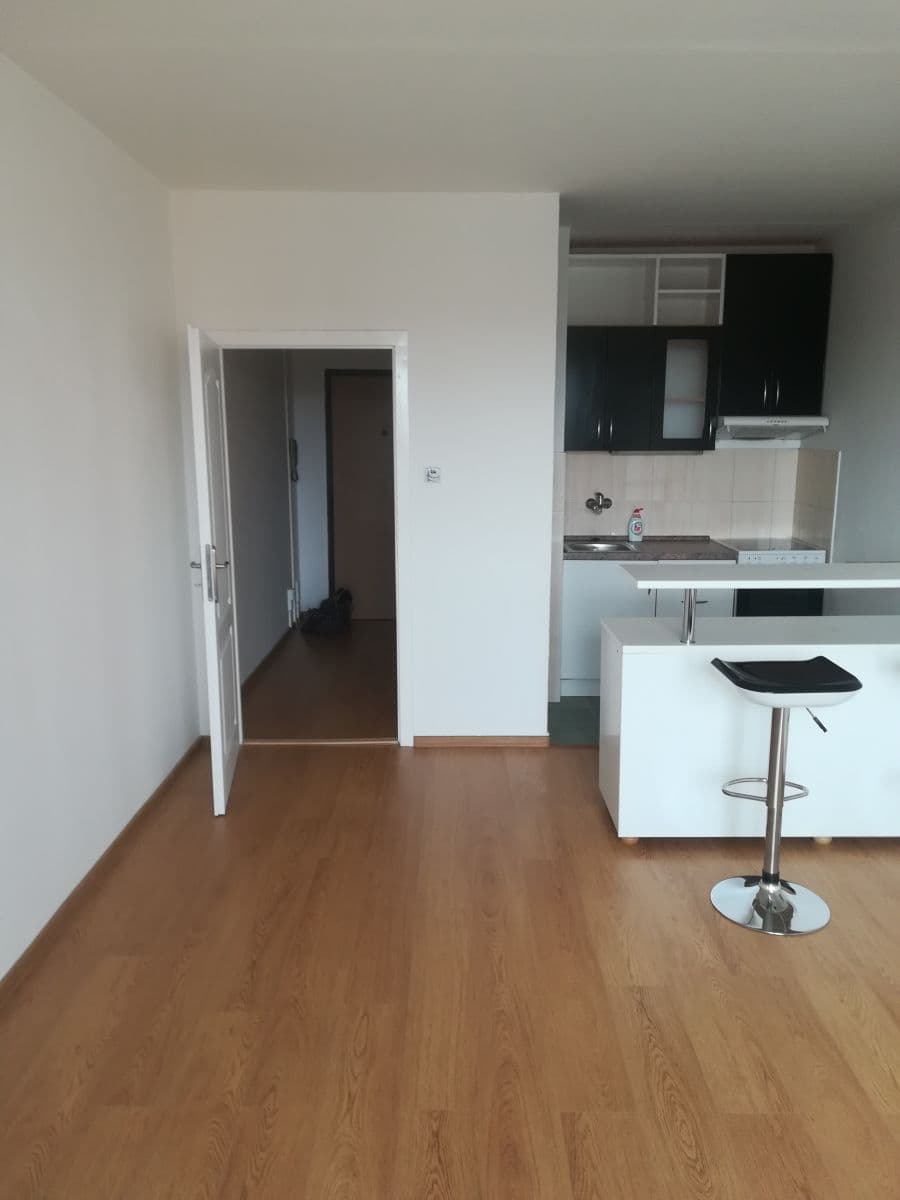 Pronájem bytu 2+kk 35 m², Jílová, Olomouc, Olomoucký kraj Pronájem bytu 2+kk 35 m², Jílová, Olomouc, Olomoucký kraj