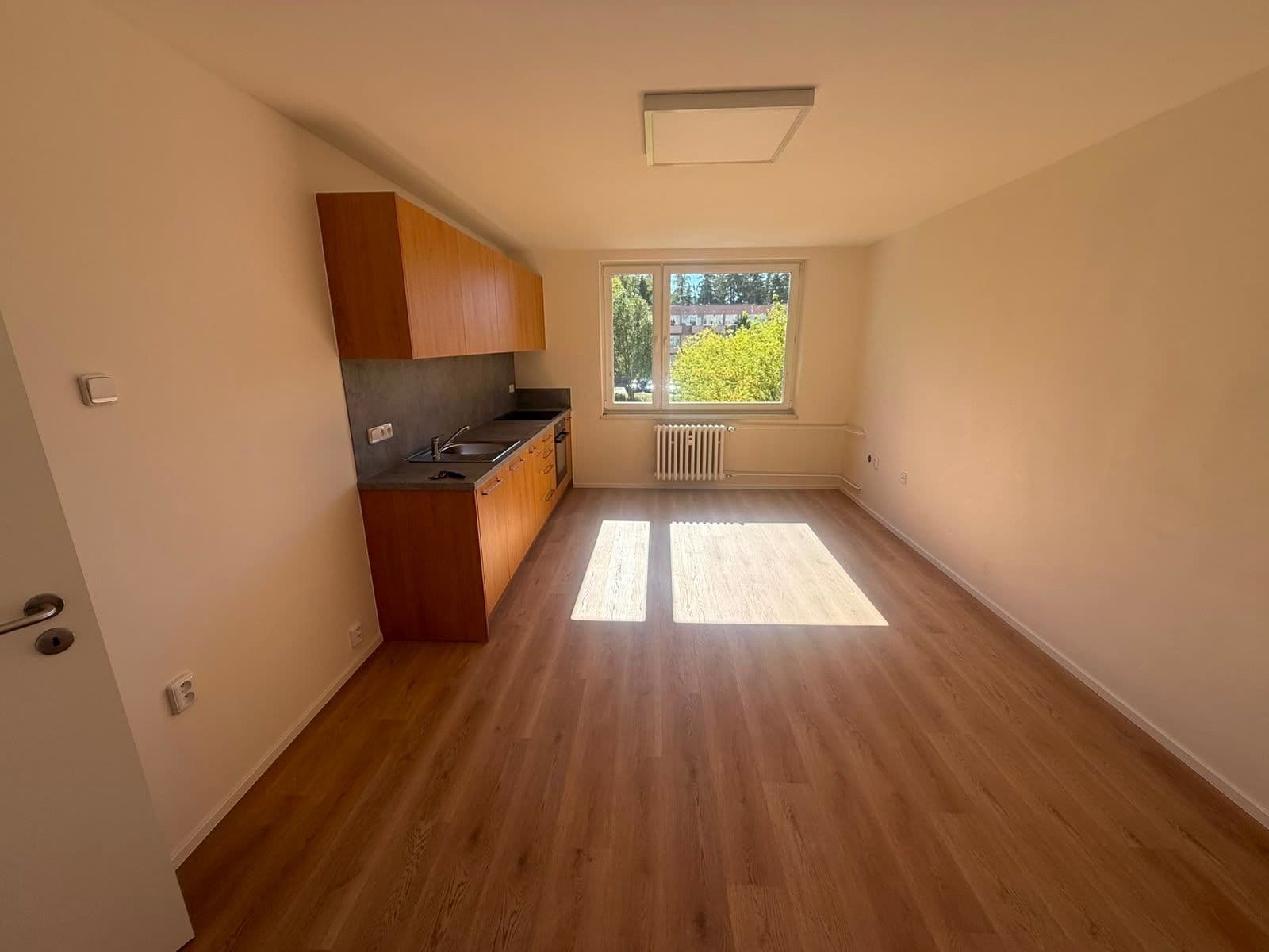 Pronájem bytu 2+kk 47 m², Čechovská, Příbram, Středočeský kraj Pronájem bytu 2+kk 47 m², Čechovská, Příbram, Středočeský kraj