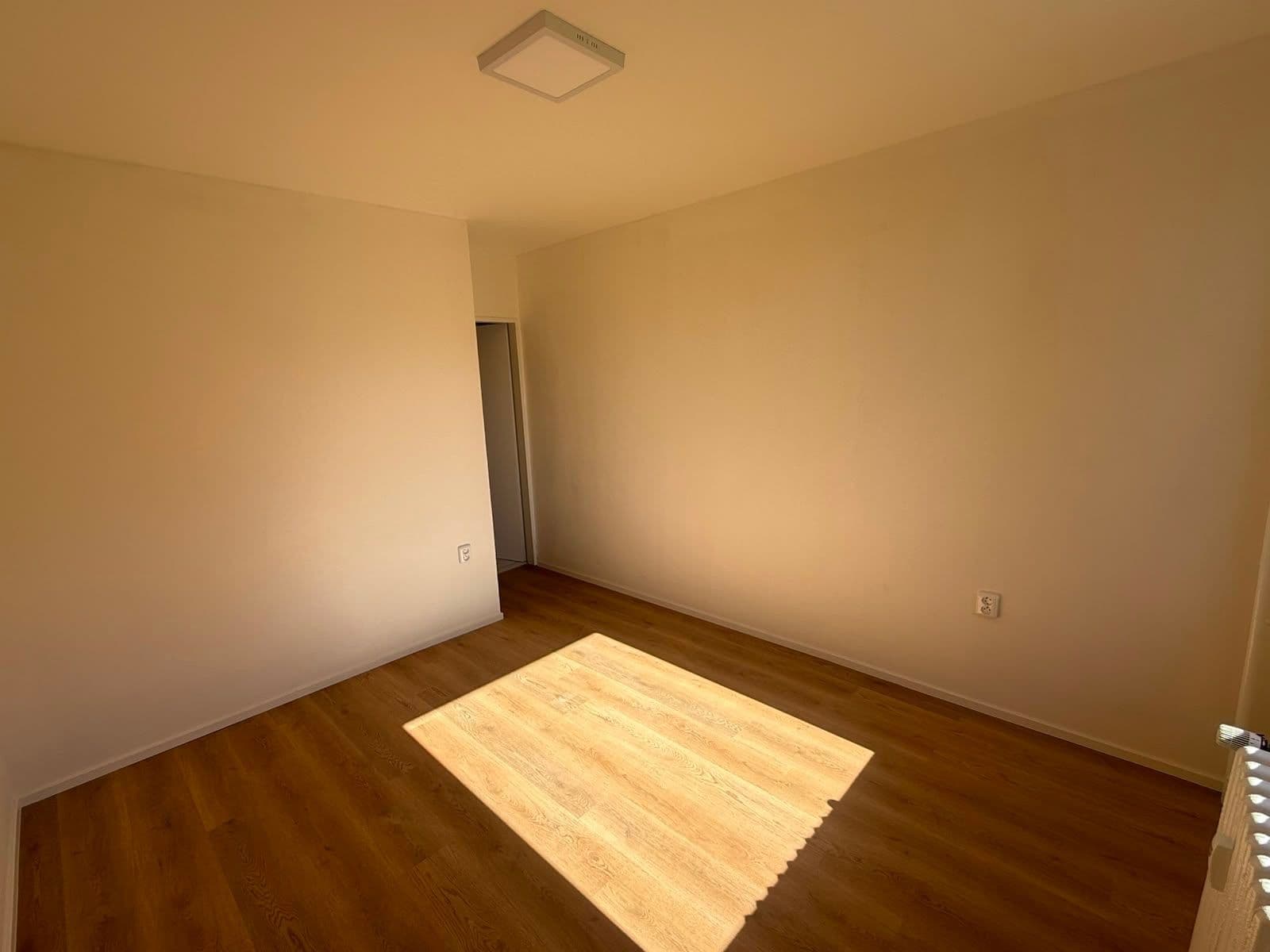 Pronájem bytu 2+kk 47 m², Čechovská, Příbram, Středočeský kraj Pronájem bytu 2+kk 47 m², Čechovská, Příbram, Středočeský kraj