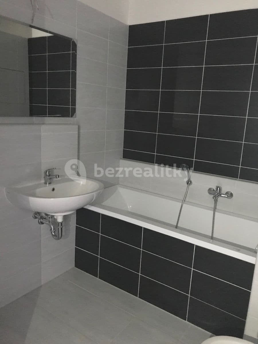 Pronájem bytu 2+kk 59 m², Poděbradova, Plzeň, Plzeňský kraj Pronájem bytu 2+kk 59 m², Poděbradova, Plzeň, Plzeňský kraj