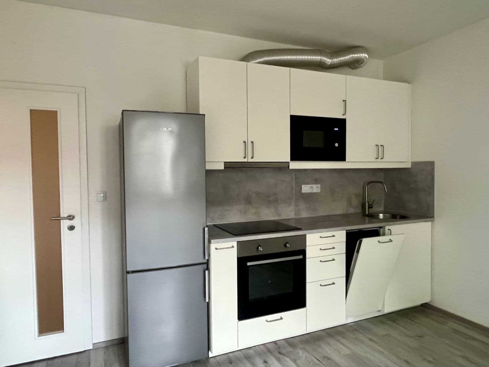 Pronájem bytu 2+kk 59 m², Poděbradova, Plzeň, Plzeňský kraj Pronájem bytu 2+kk 59 m², Poděbradova, Plzeň, Plzeňský kraj