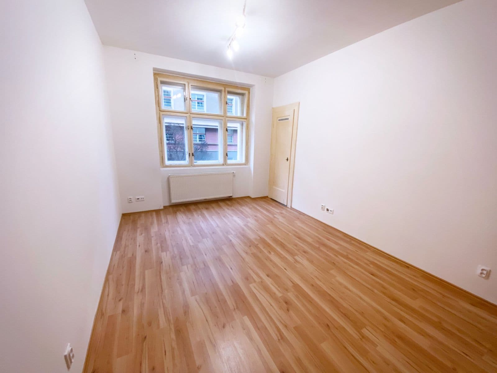 Pronájem bytu 1+kk 24 m², Bulharská, Praha, Praha Pronájem bytu 1+kk 24 m², Bulharská, Praha, Praha