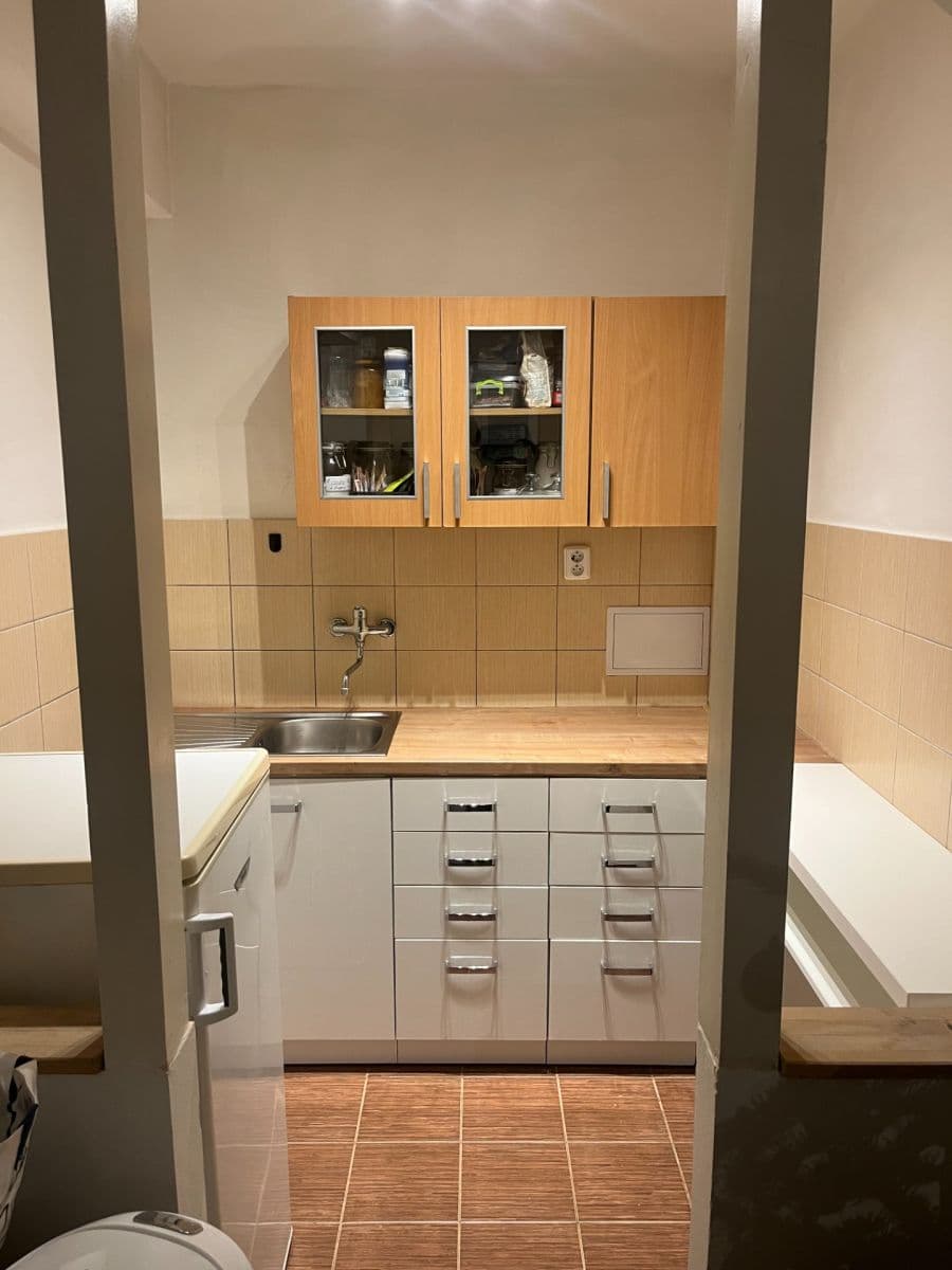 Pronájem bytu 1+kk 32 m², Na Rokytce, Praha, Praha Pronájem bytu 1+kk 32 m², Na Rokytce, Praha, Praha