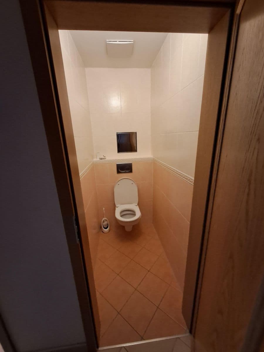 Pronájem bytu 2+kk 54 m², Osadní, Praha, Praha Pronájem bytu 2+kk 54 m², Osadní, Praha, Praha