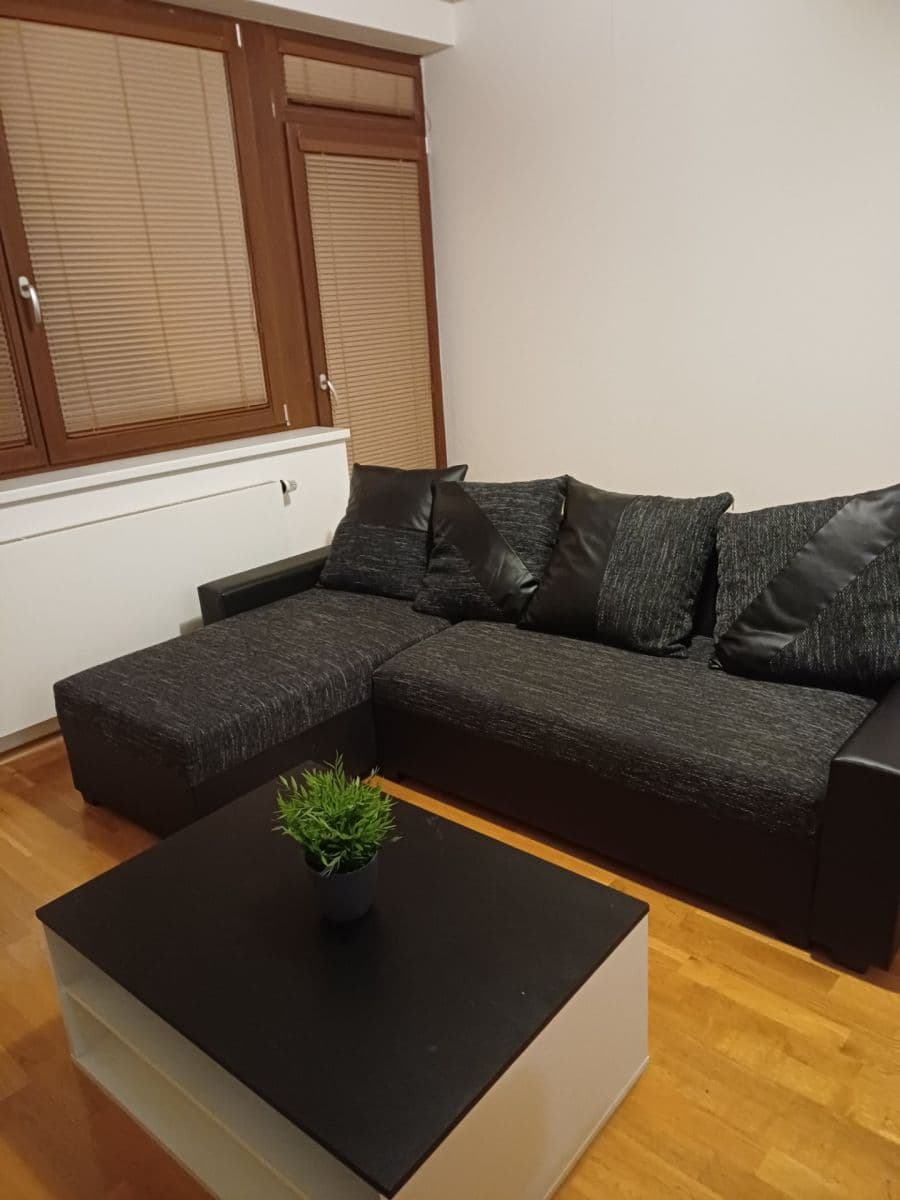 Pronájem bytu 2+kk 54 m², Osadní, Praha, Praha Pronájem bytu 2+kk 54 m², Osadní, Praha, Praha