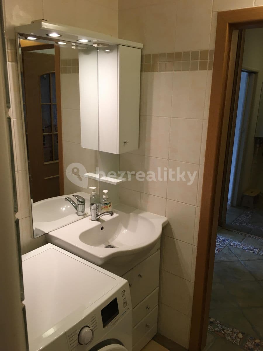 Pronájem bytu 1+kk 27 m², Za Mlýnem, Praha, Praha Pronájem bytu 1+kk 27 m², Za Mlýnem, Praha, Praha