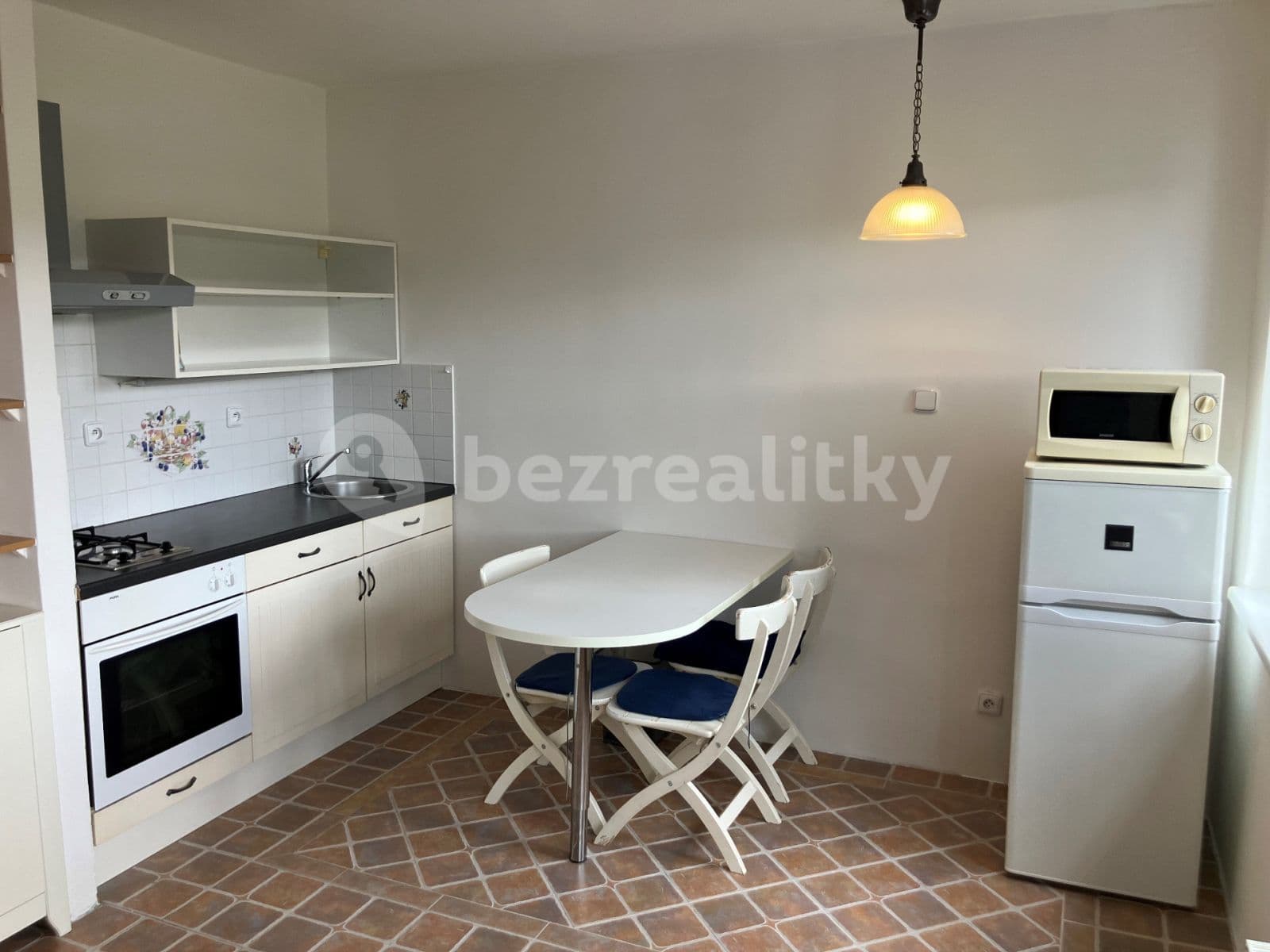 Pronájem bytu 1+kk 27 m², Za Mlýnem, Praha, Praha Pronájem bytu 1+kk 27 m², Za Mlýnem, Praha, Praha