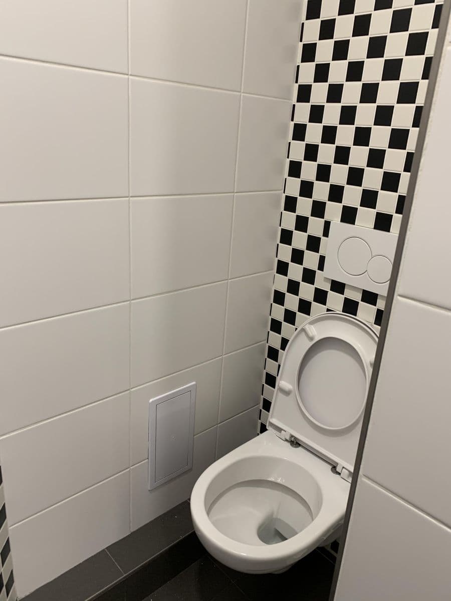 Pronájem bytu 2+1 50 m², 28. pluku, Praha, Praha Pronájem bytu 2+1 50 m², 28. pluku, Praha, Praha