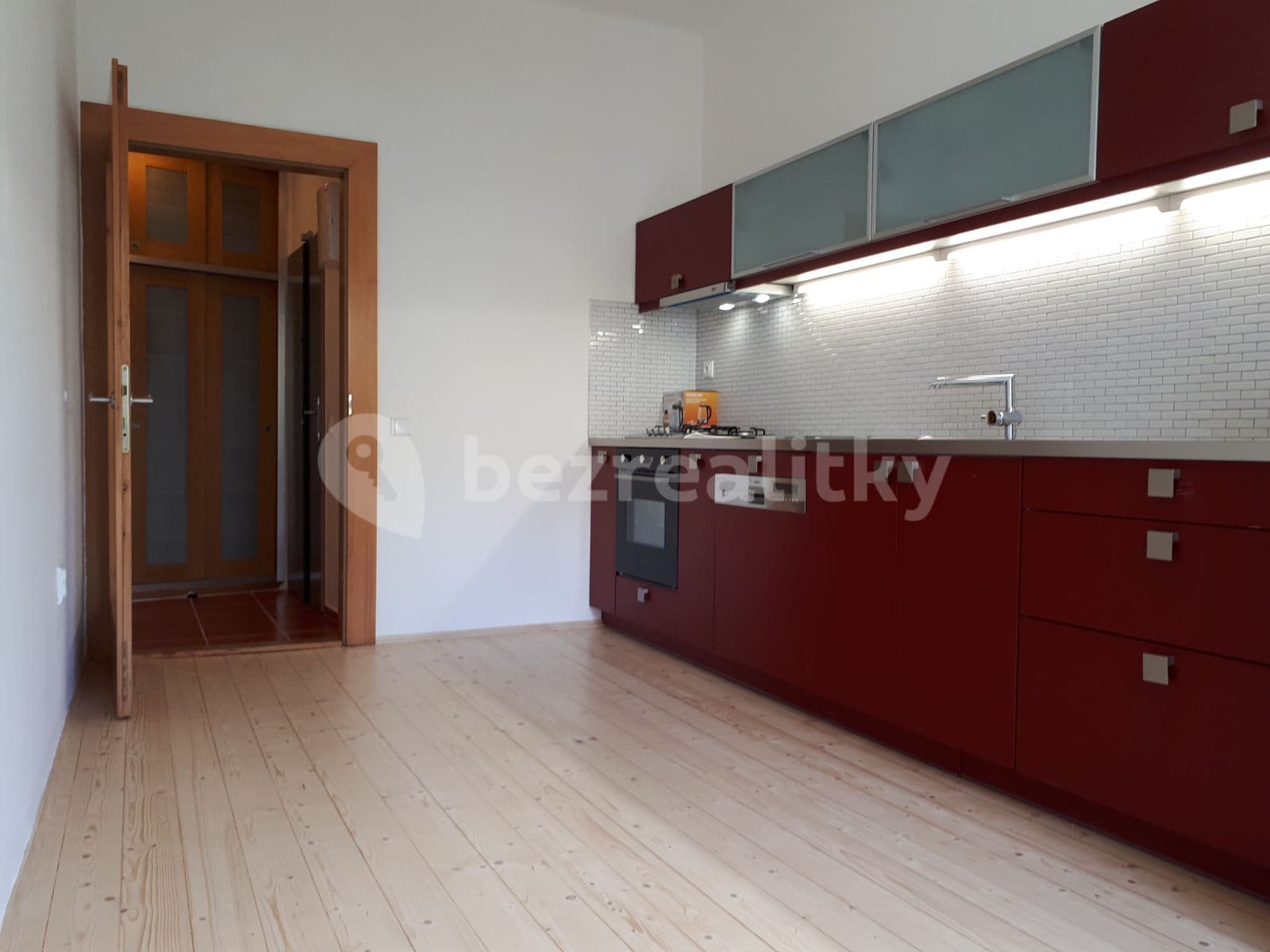 Pronájem bytu 1+1 43 m², U Křížku, Praha, Praha Pronájem bytu 1+1 43 m², U Křížku, Praha, Praha