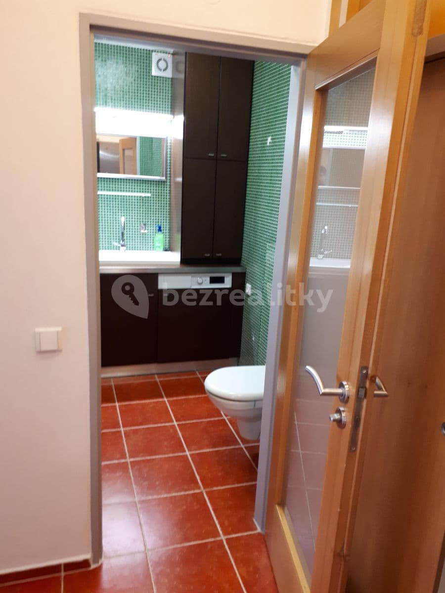 Pronájem bytu 1+1 43 m², U Křížku, Praha, Praha Pronájem bytu 1+1 43 m², U Křížku, Praha, Praha