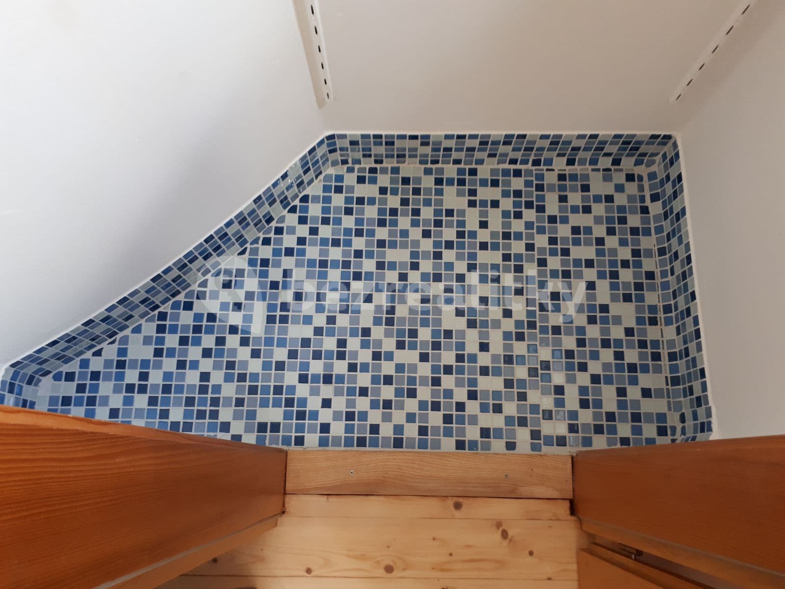 Pronájem bytu 1+1 43 m², U Křížku, Praha, Praha Pronájem bytu 1+1 43 m², U Křížku, Praha, Praha