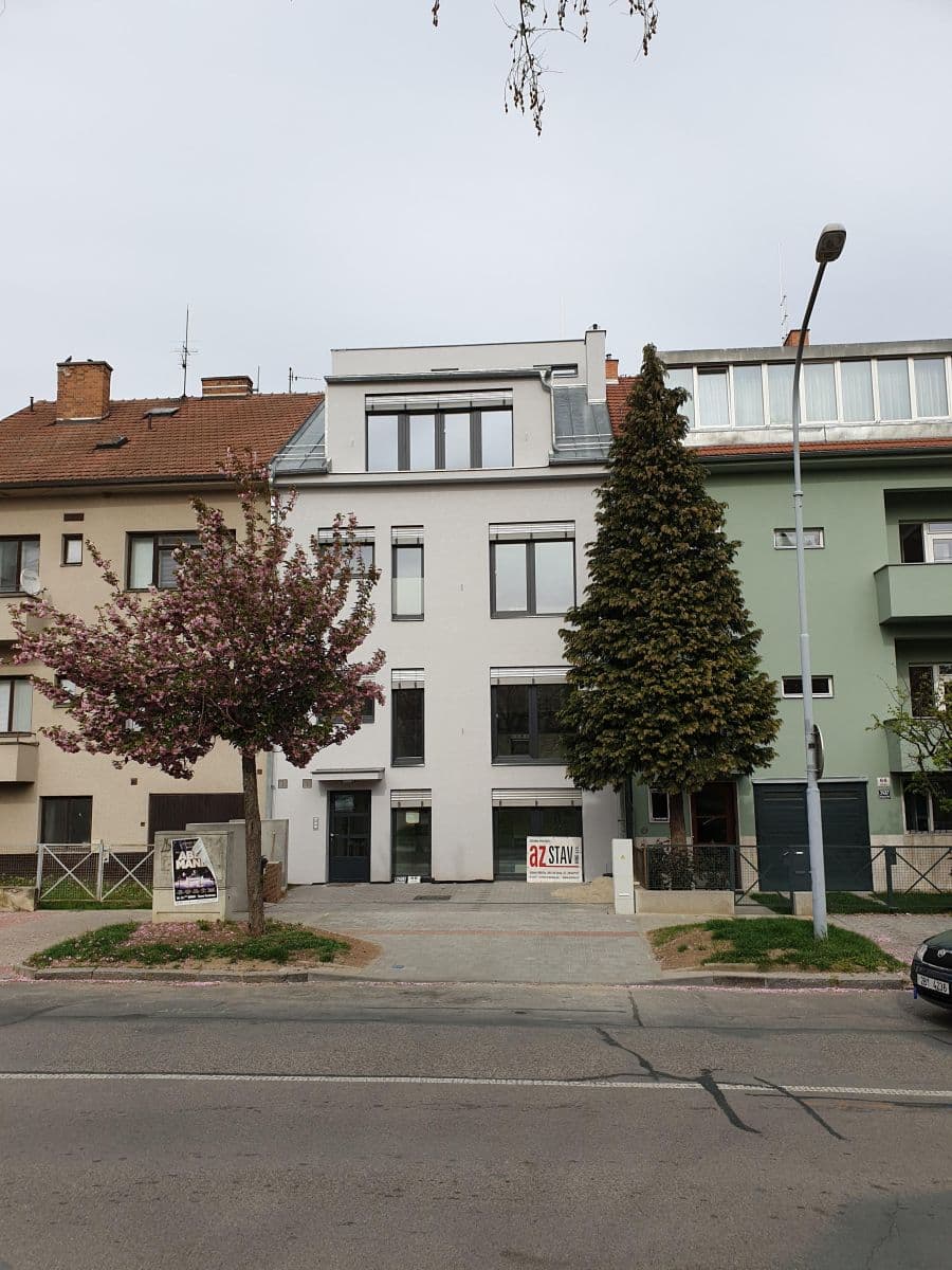Pronájem bytu 1+kk 28 m², Srbská, Brno, Jihomoravský kraj Pronájem bytu 1+kk 28 m², Srbská, Brno, Jihomoravský kraj