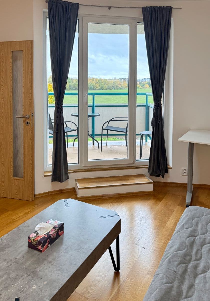 Pronájem bytu 2+kk 50 m², Tupolevova, Praha, Praha Pronájem bytu 2+kk 50 m², Tupolevova, Praha, Praha