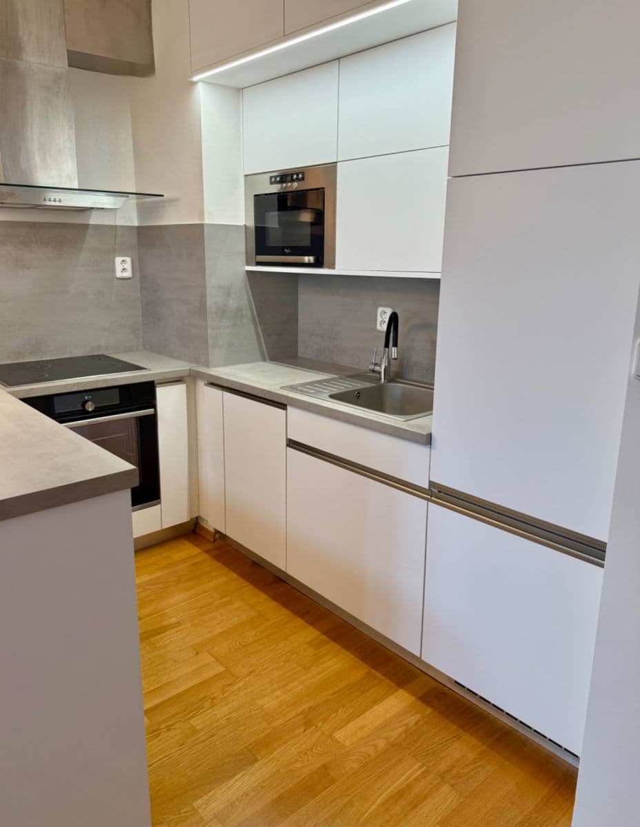 Pronájem bytu 2+kk 50 m², Tupolevova, Praha, Praha Pronájem bytu 2+kk 50 m², Tupolevova, Praha, Praha