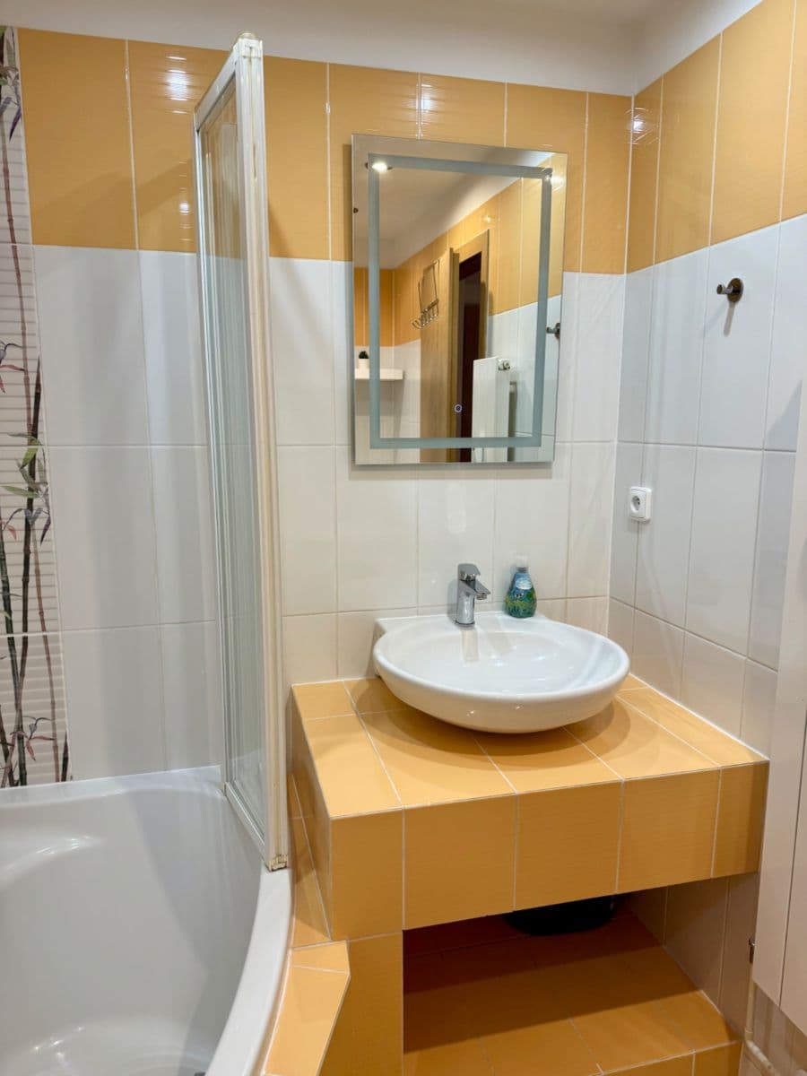 Pronájem bytu 2+kk 50 m², Tupolevova, Praha, Praha Pronájem bytu 2+kk 50 m², Tupolevova, Praha, Praha