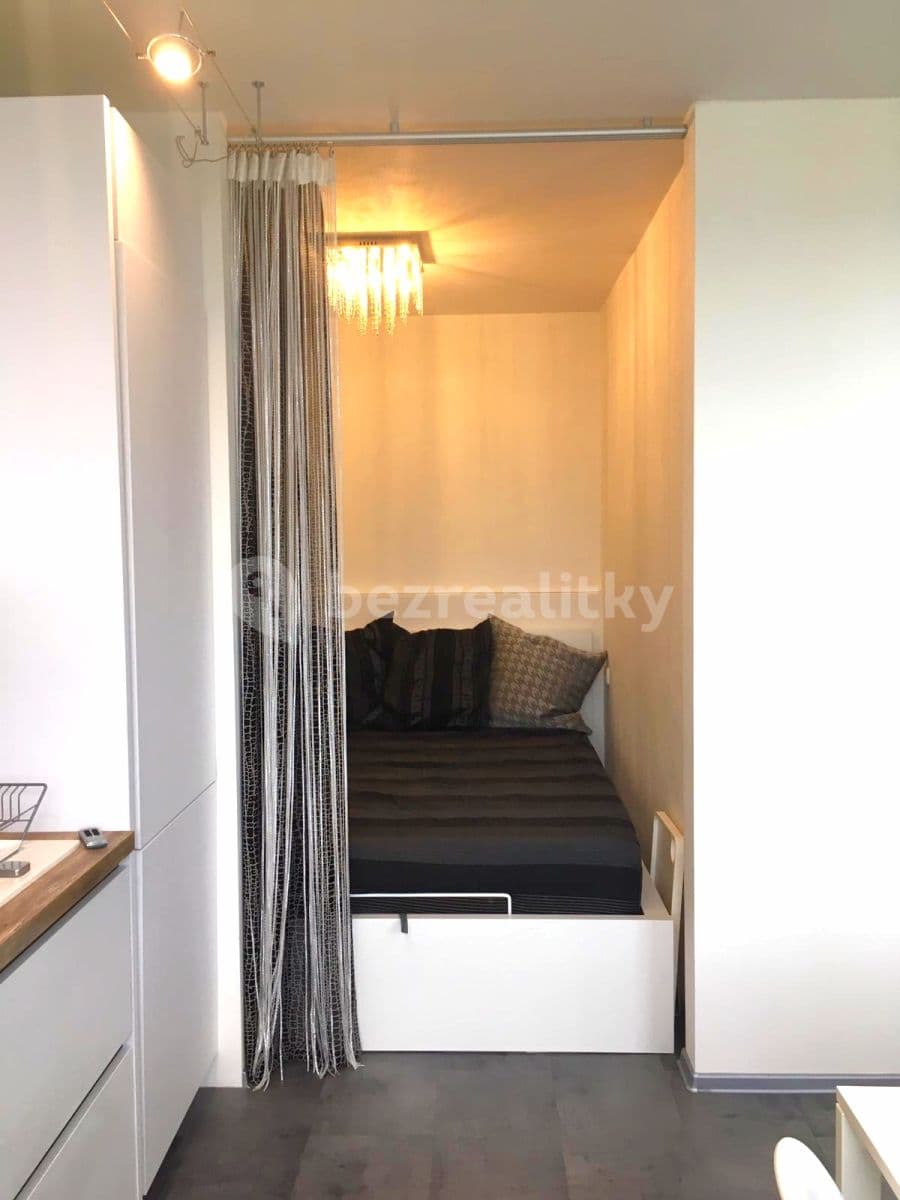 Pronájem bytu 1+kk 31 m², Tobrucká, Praha, Praha Pronájem bytu 1+kk 31 m², Tobrucká, Praha, Praha