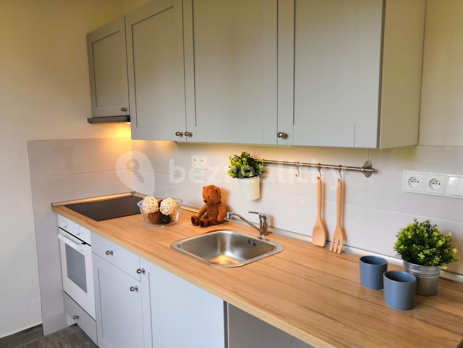 Pronájem bytu 3+1 68 m², Provaznická, Ostrava, Moravskoslezský kraj Pronájem bytu 3+1 68 m², Provaznická, Ostrava, Moravskoslezský kraj