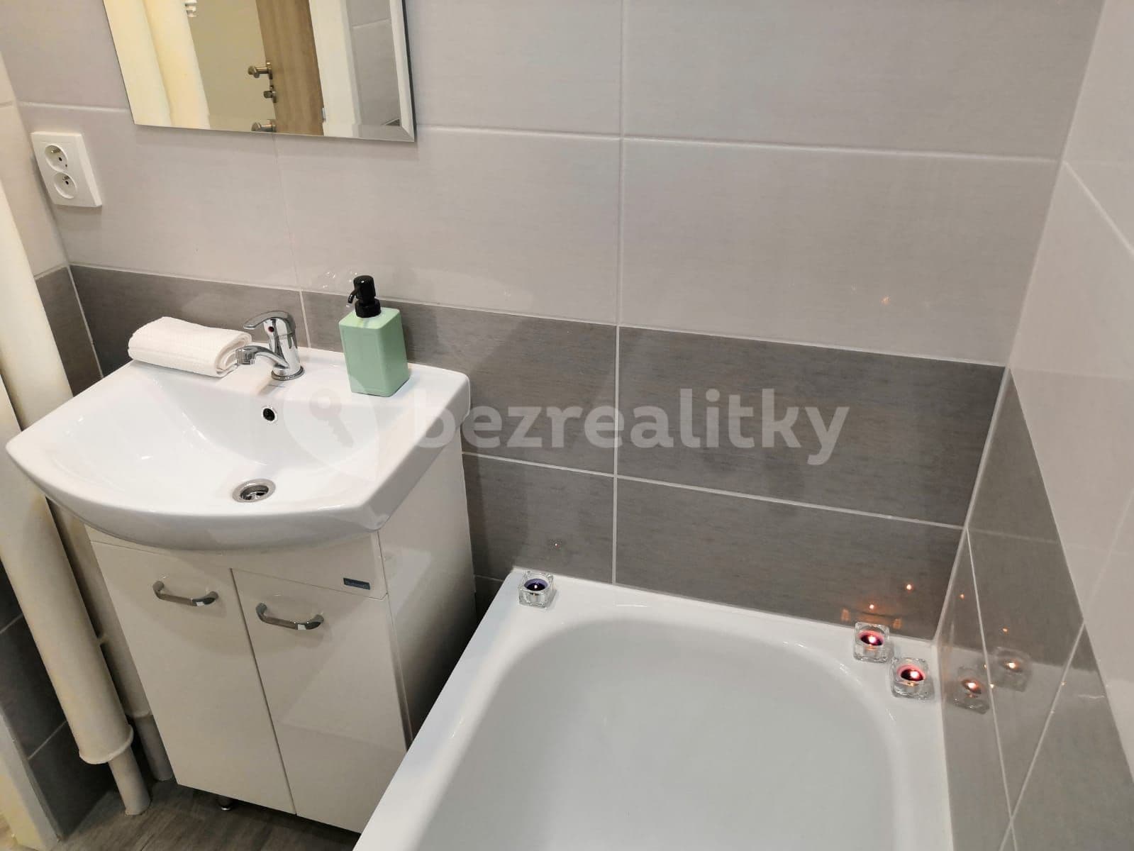 Pronájem bytu 3+1 68 m², Provaznická, Ostrava, Moravskoslezský kraj Pronájem bytu 3+1 68 m², Provaznická, Ostrava, Moravskoslezský kraj