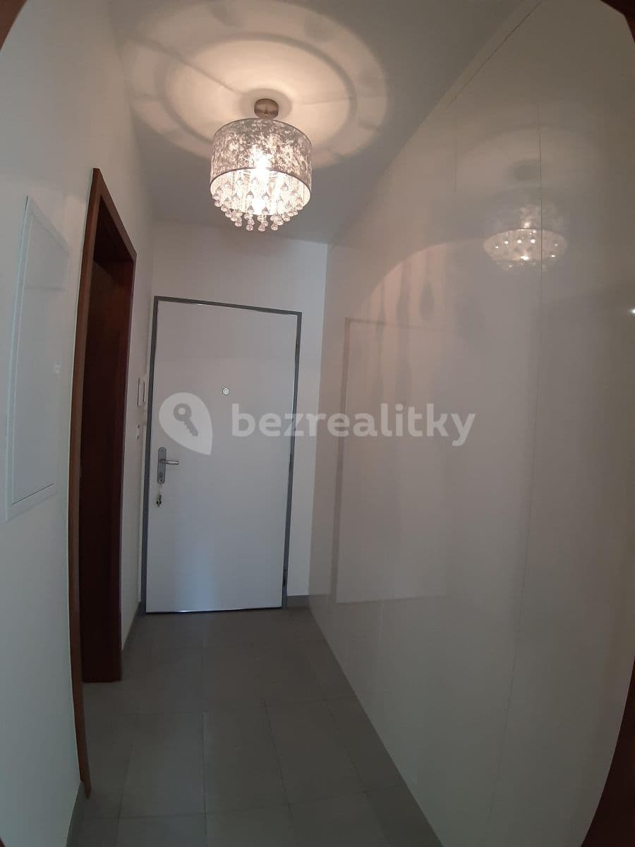 Pronájem bytu 1+kk 34 m², Walterovo náměstí, Praha, Praha Pronájem bytu 1+kk 34 m², Walterovo náměstí, Praha, Praha