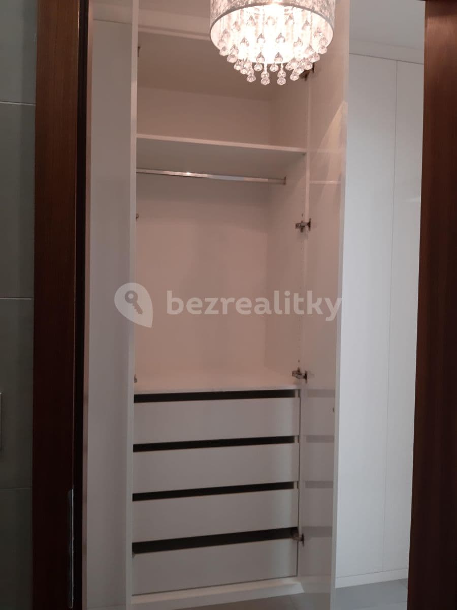 Pronájem bytu 1+kk 34 m², Walterovo náměstí, Praha, Praha Pronájem bytu 1+kk 34 m², Walterovo náměstí, Praha, Praha