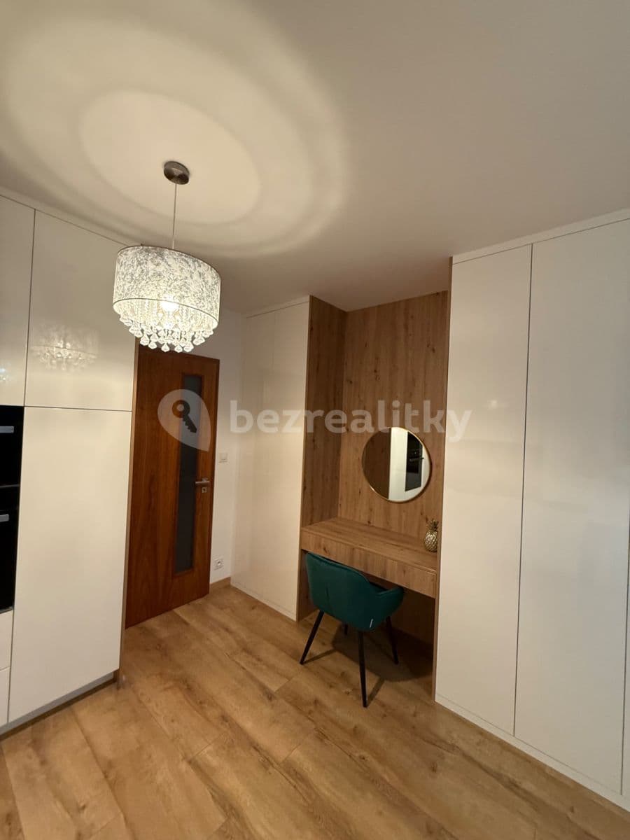 Pronájem bytu 1+kk 34 m², Walterovo náměstí, Praha, Praha Pronájem bytu 1+kk 34 m², Walterovo náměstí, Praha, Praha