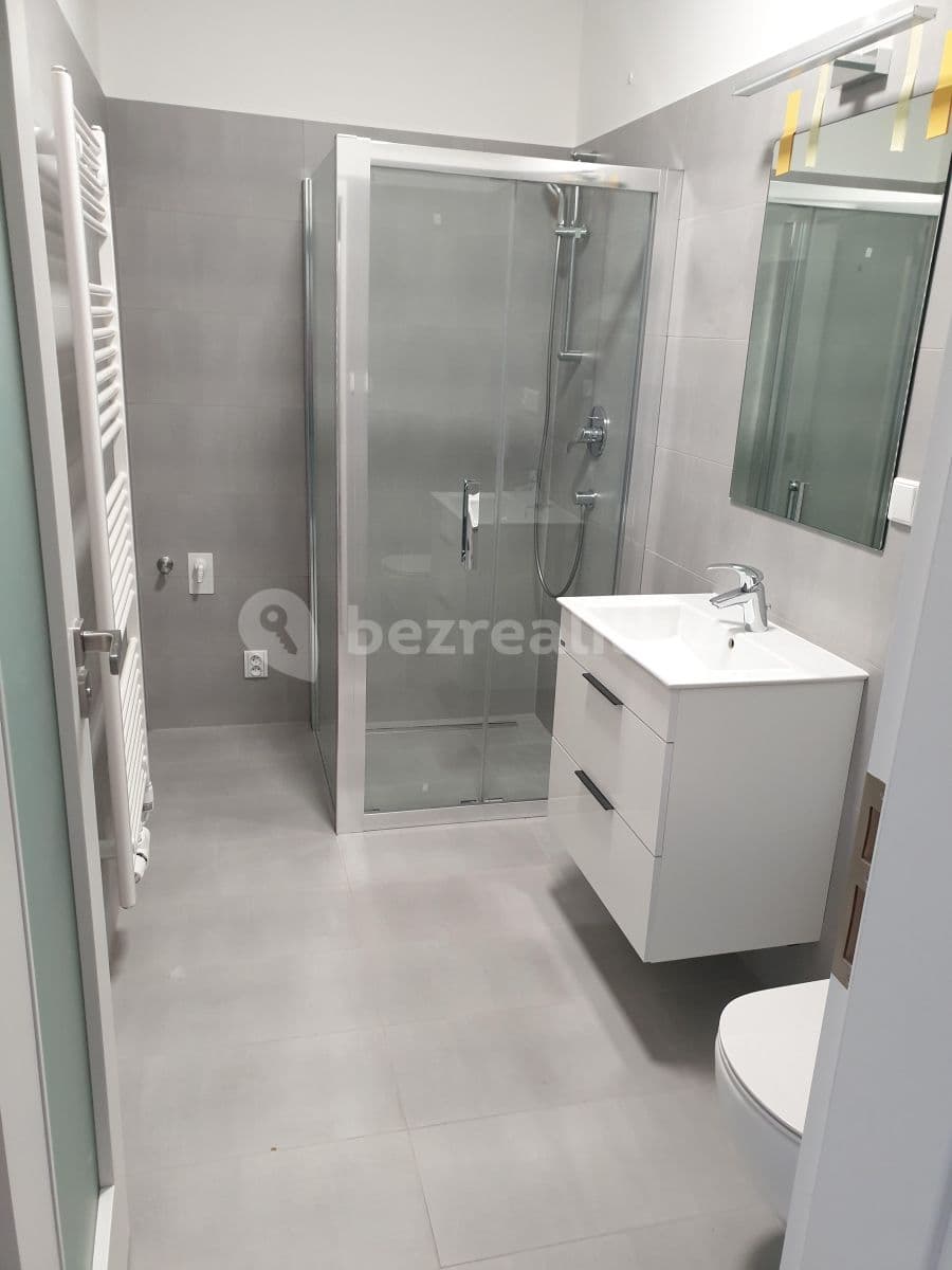 Pronájem bytu 2+kk 42 m², Srbská, Brno, Jihomoravský kraj Pronájem bytu 2+kk 42 m², Srbská, Brno, Jihomoravský kraj