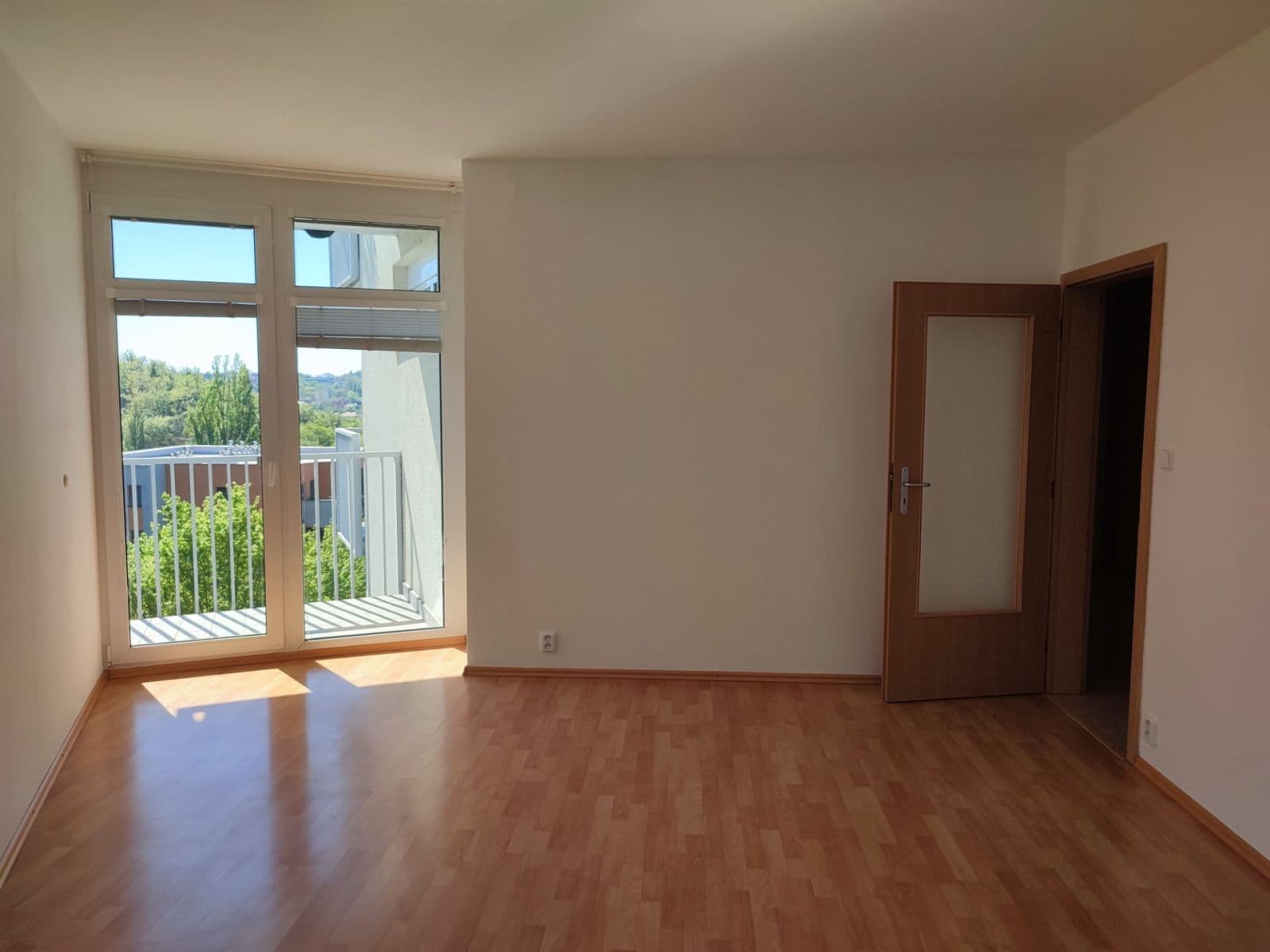 Pronájem bytu 3+kk 82 m², Jeřabinová, Praha, Praha Pronájem bytu 3+kk 82 m², Jeřabinová, Praha, Praha