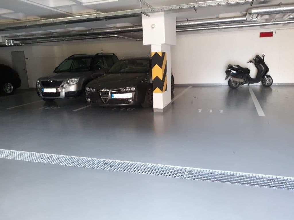 Pronájem garáže 13 m², Loosova, Praha, Praha Pronájem garáže 13 m², Loosova, Praha, Praha