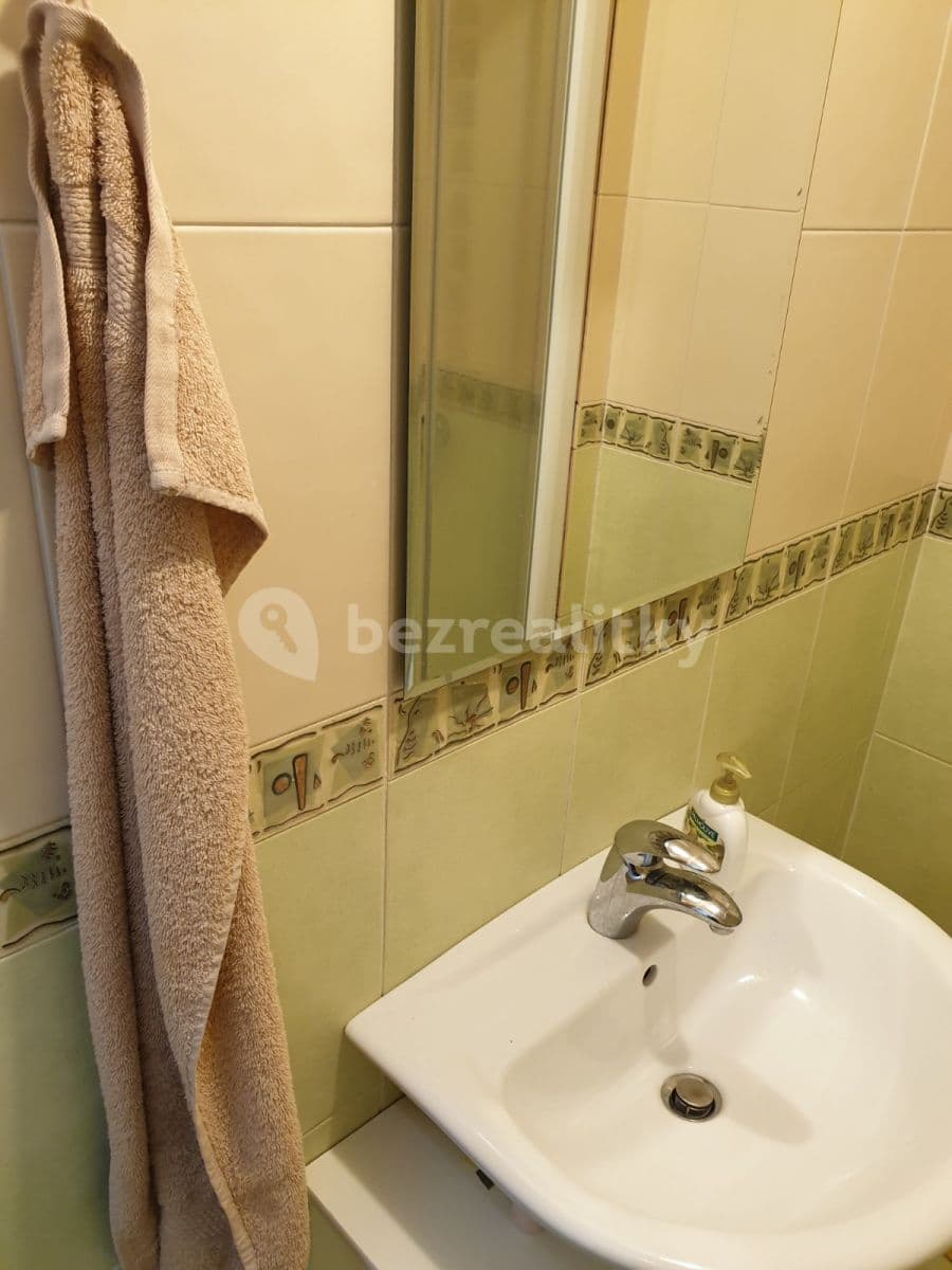 Pronájem bytu 3+1 70 m², Poznaňská, Brno, Jihomoravský kraj Pronájem bytu 3+1 70 m², Poznaňská, Brno, Jihomoravský kraj